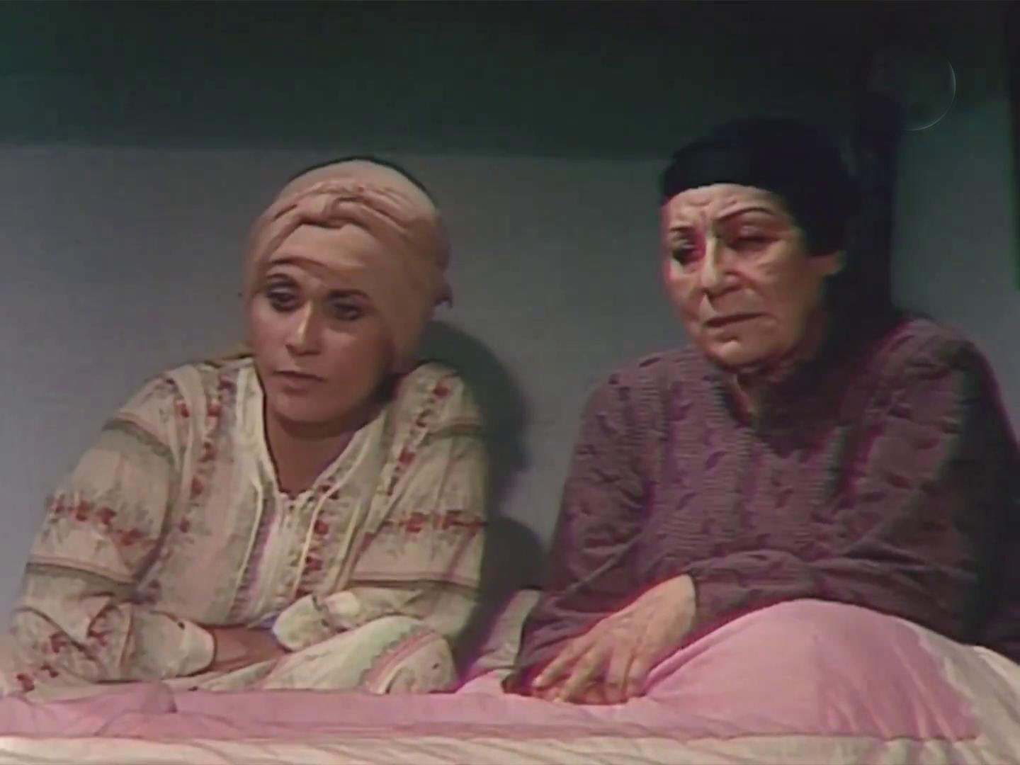 Zozo Nabil
	  	 	 - Soad Nasr