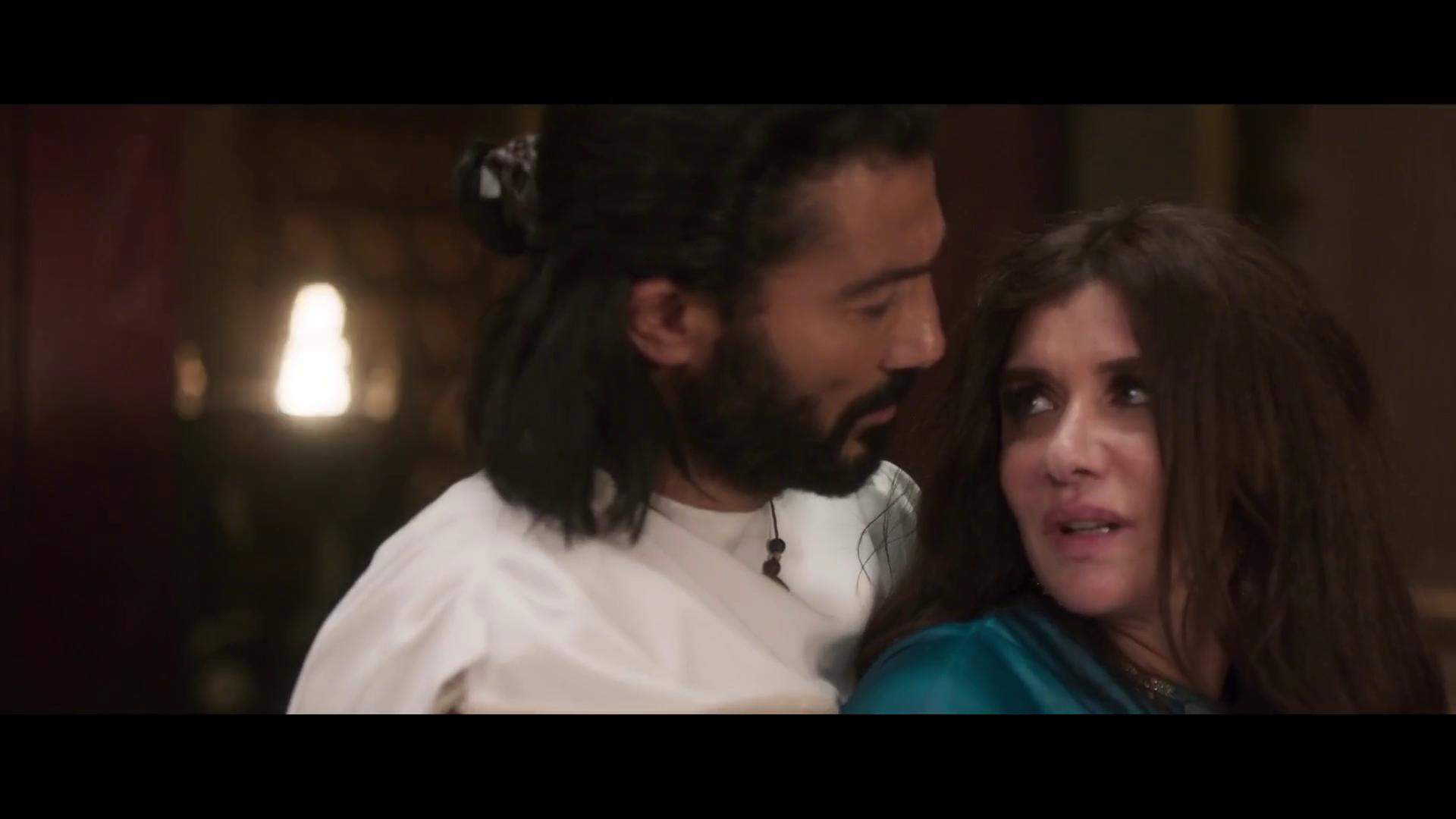 Ghada Adel
	  	 	 - Khaled Al-Nabawy