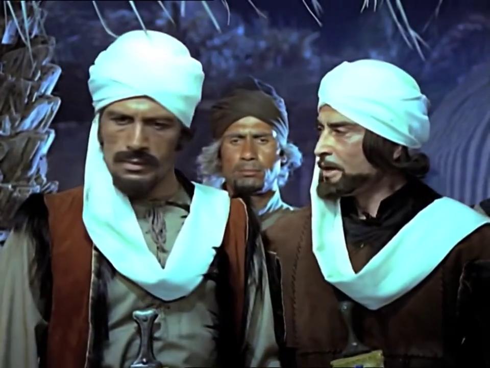 Ahmad Mazhar
	  	 	 - Ghassan Matar