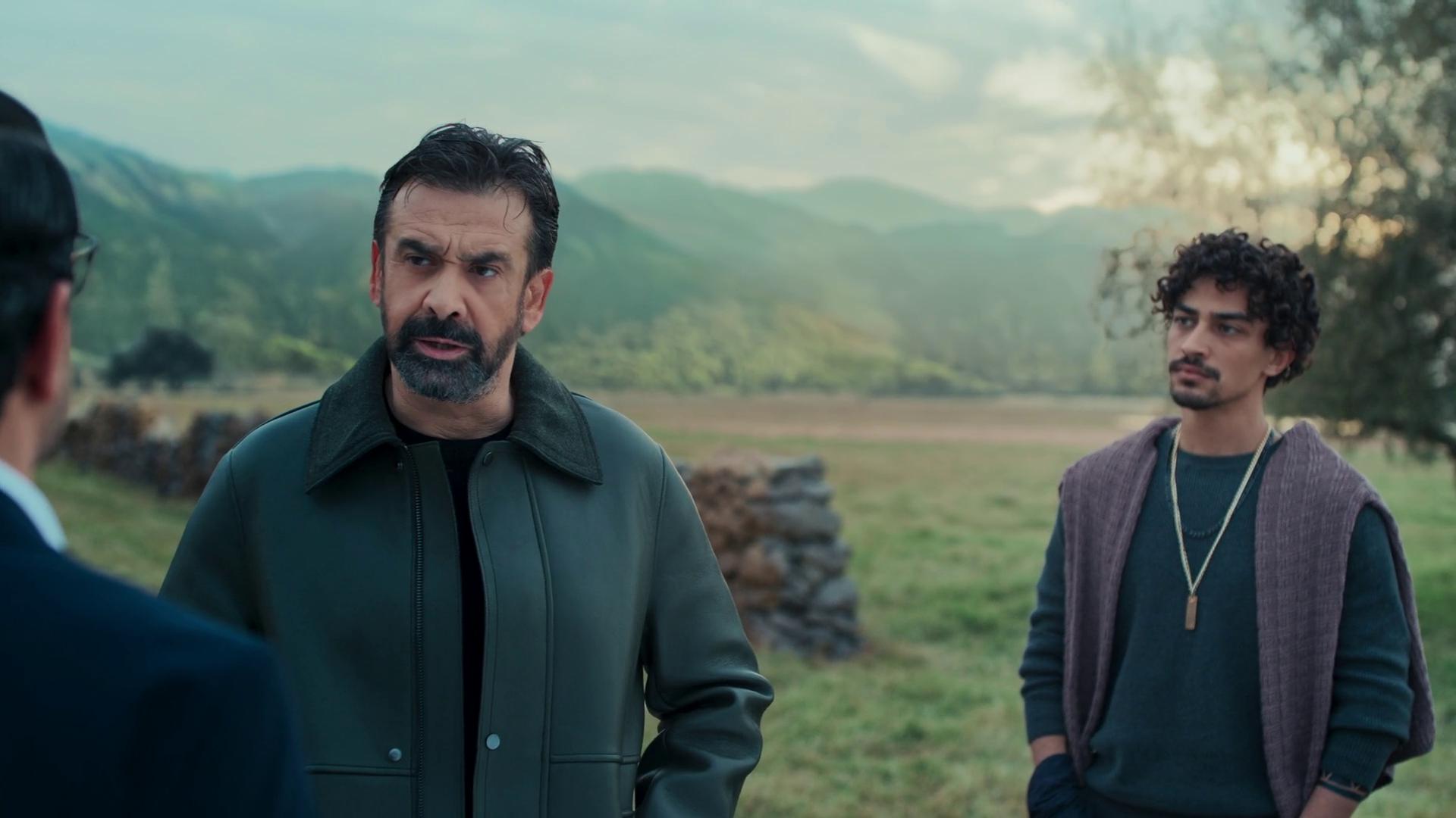 Ahmed Ghzy
	  	 	 - Karim Abdel-Aziz