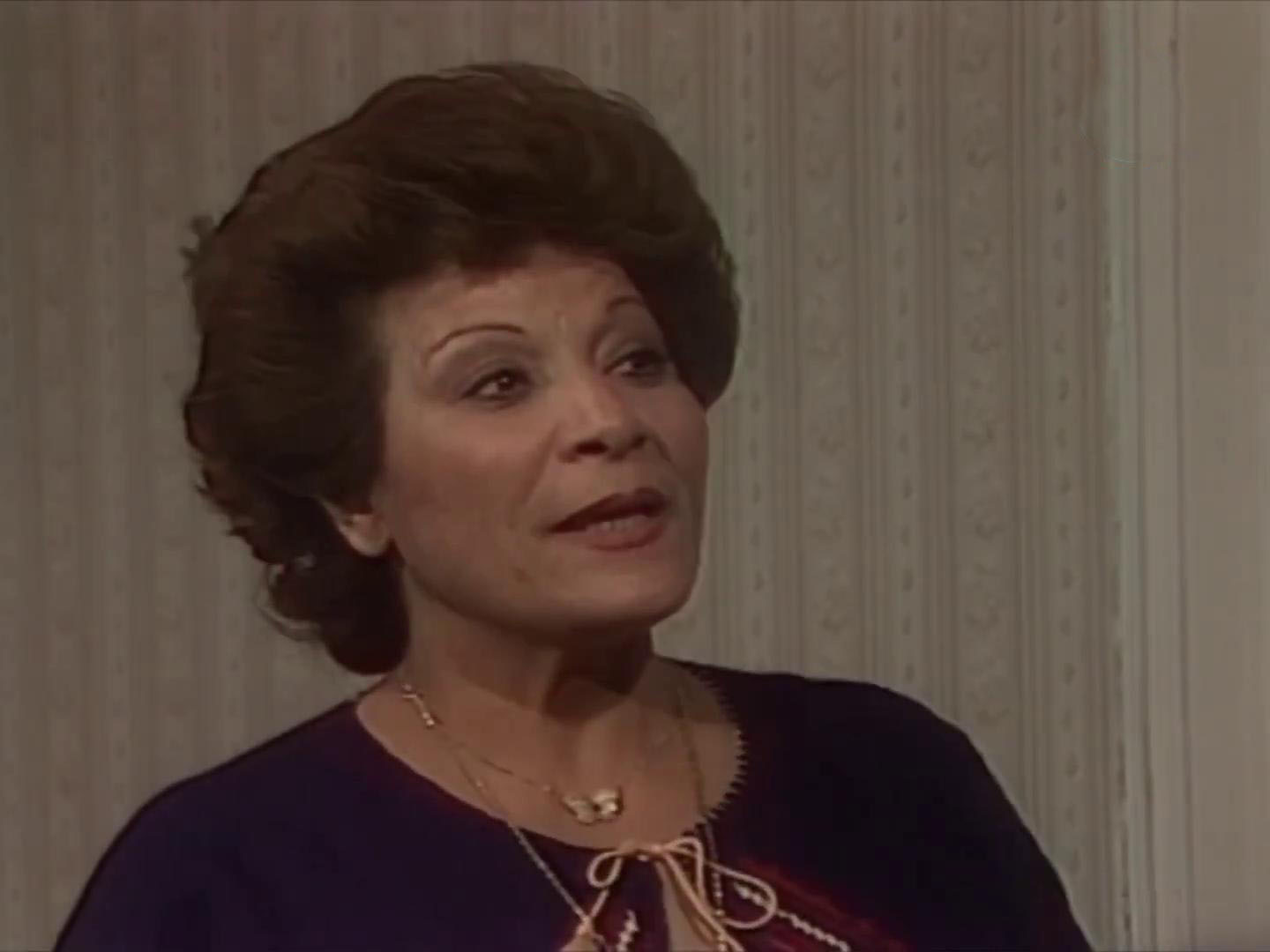 عايدة عبد العزيز