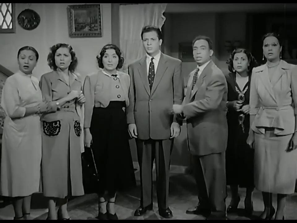 مديحة يسري - وداد حمدي - إسماعيل ياسين - نبيل الألفي - عزيزة أمير - زهرة العلا - ثريا حلمي