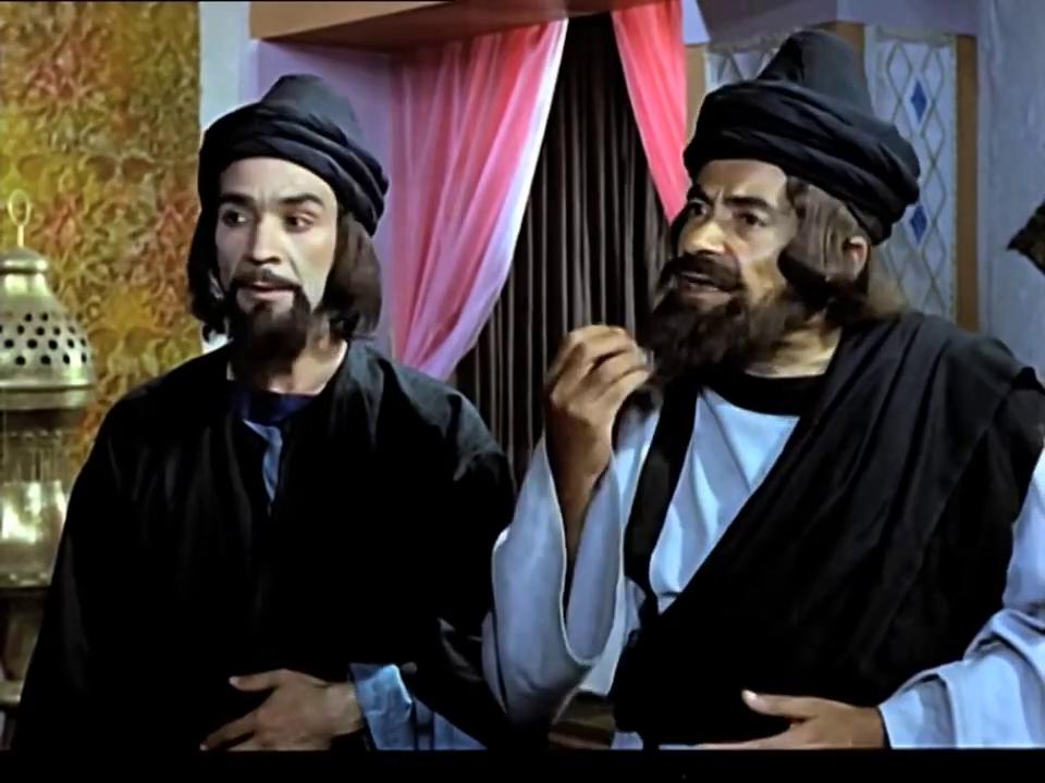 Iskander Menassa
	  	 	 - Hossam Saleh