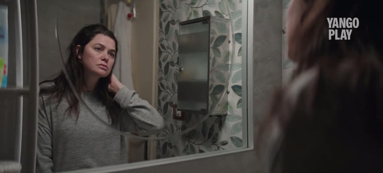 يسرا اللوزي