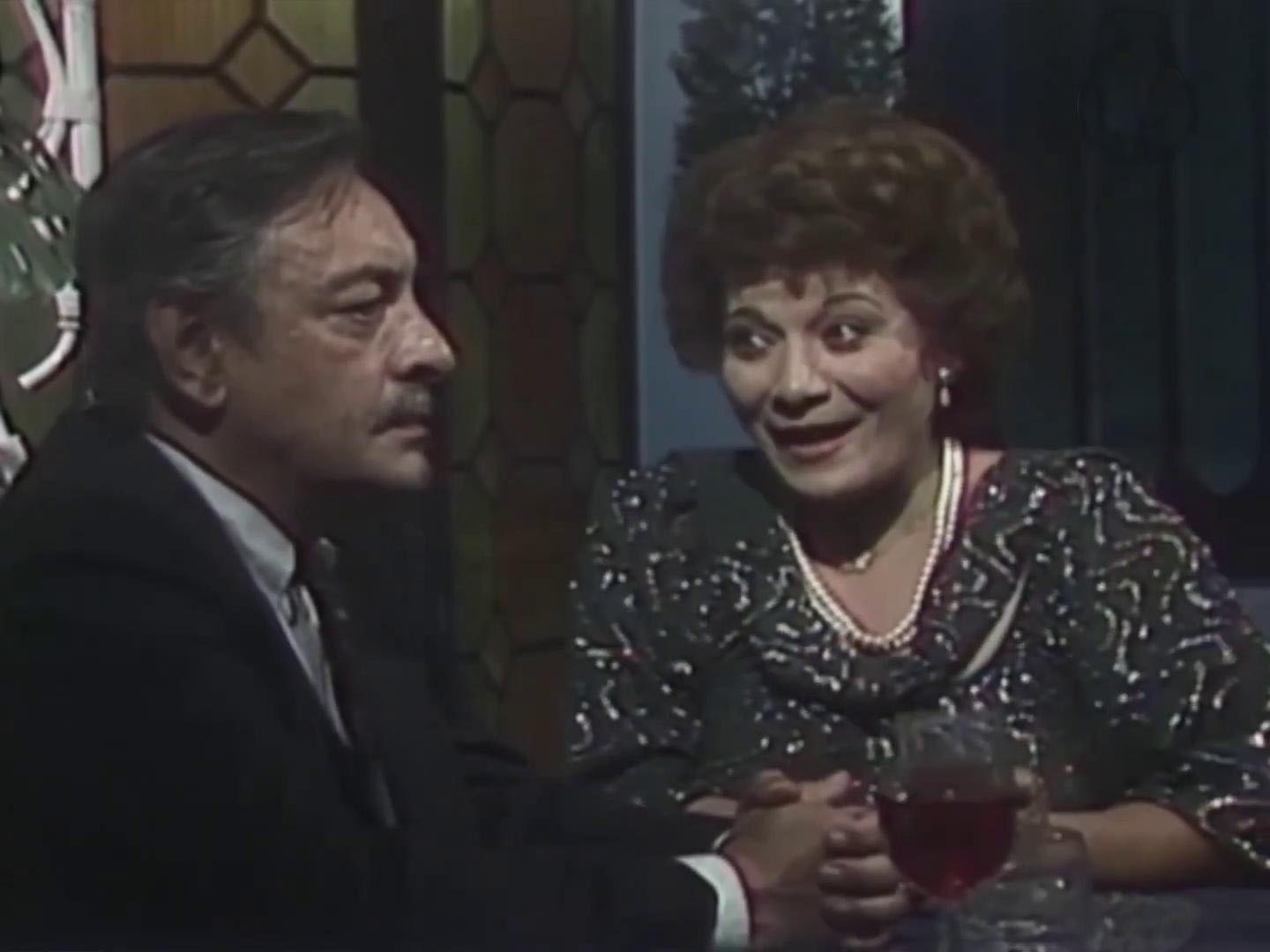 عايدة عبد العزيز - جميل راتب