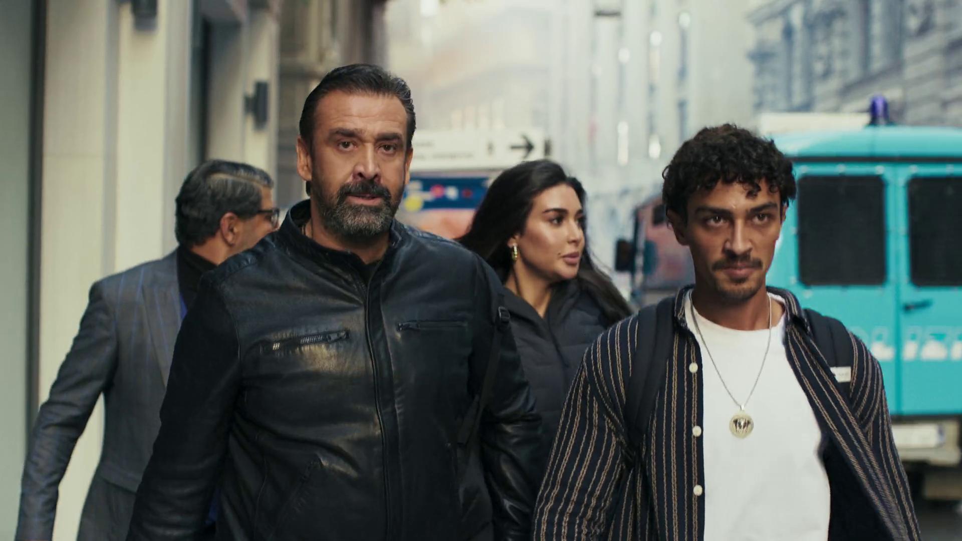 Ahmed Ghzy
	  	 	 - Yasmine Sabry
	  	 	 - Karim Abdel-Aziz