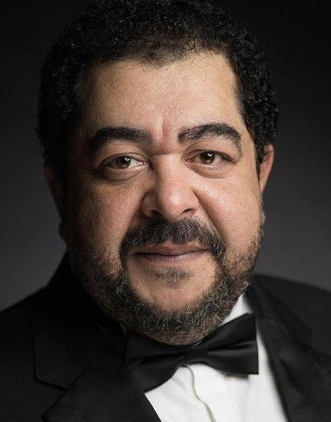 طارق عبد العزيز