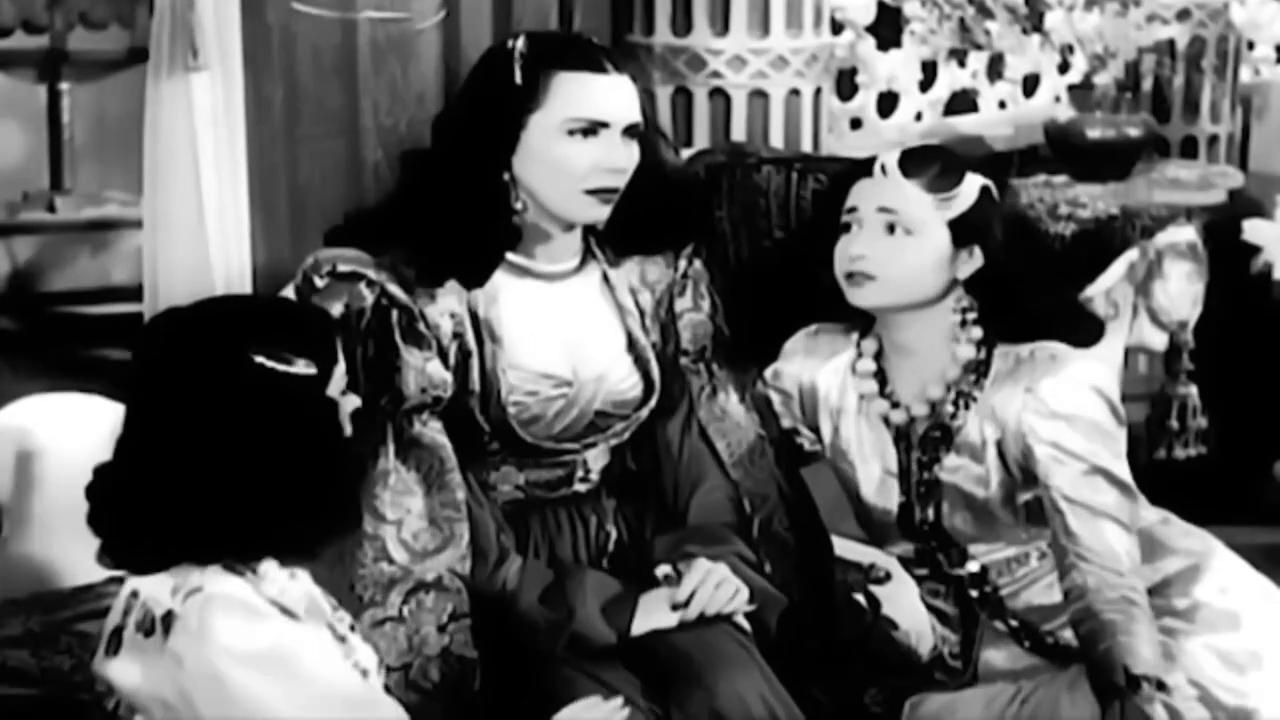 Fatheya Shahine
	  	 	 - Taheya Kariokka