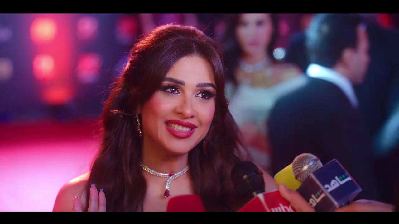 ياسمين عبد العزيز